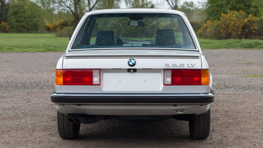  BMW 325iX Sedan (E30) 1986 года  (EU) (фото 10 из 25)
